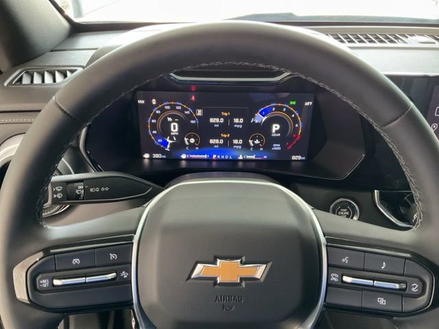 Used 2025 Chevrolet Colorado LT RWD image 7