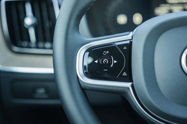 New 2026 Volvo XC60 B5 Core w/ Climate Package image 31