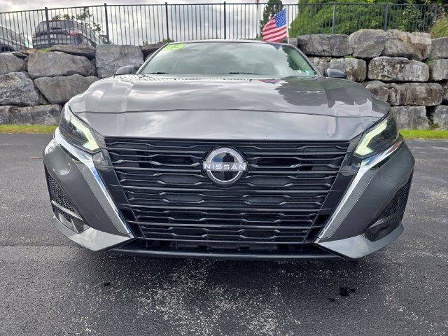 Used 2025 Nissan Altima 2.5 SV FWD image 28