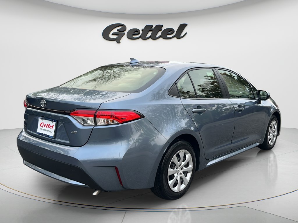 Used 2022 Toyota Corolla LE FWD image 5