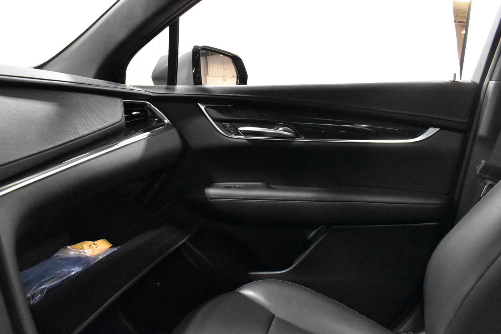 Used 2021 Cadillac XT5 Premium Luxury w/ LPO, Floor Liner Package image 22