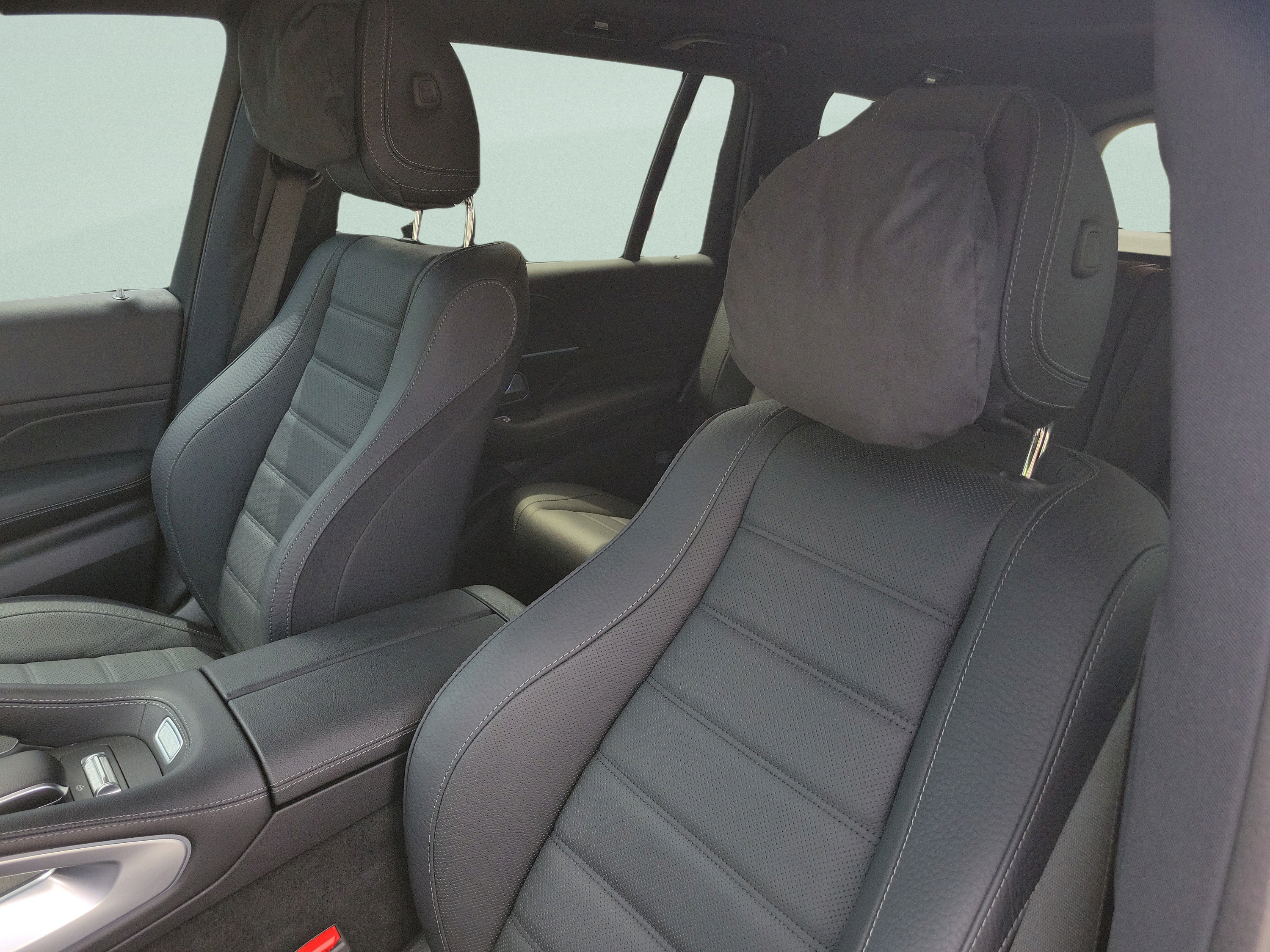 Certified 2025 Mercedes-Benz GLS 580 4MATIC image 18
