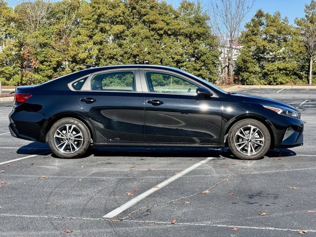Used 2024 Kia Forte LXS w/ LXS Technology Package image 9