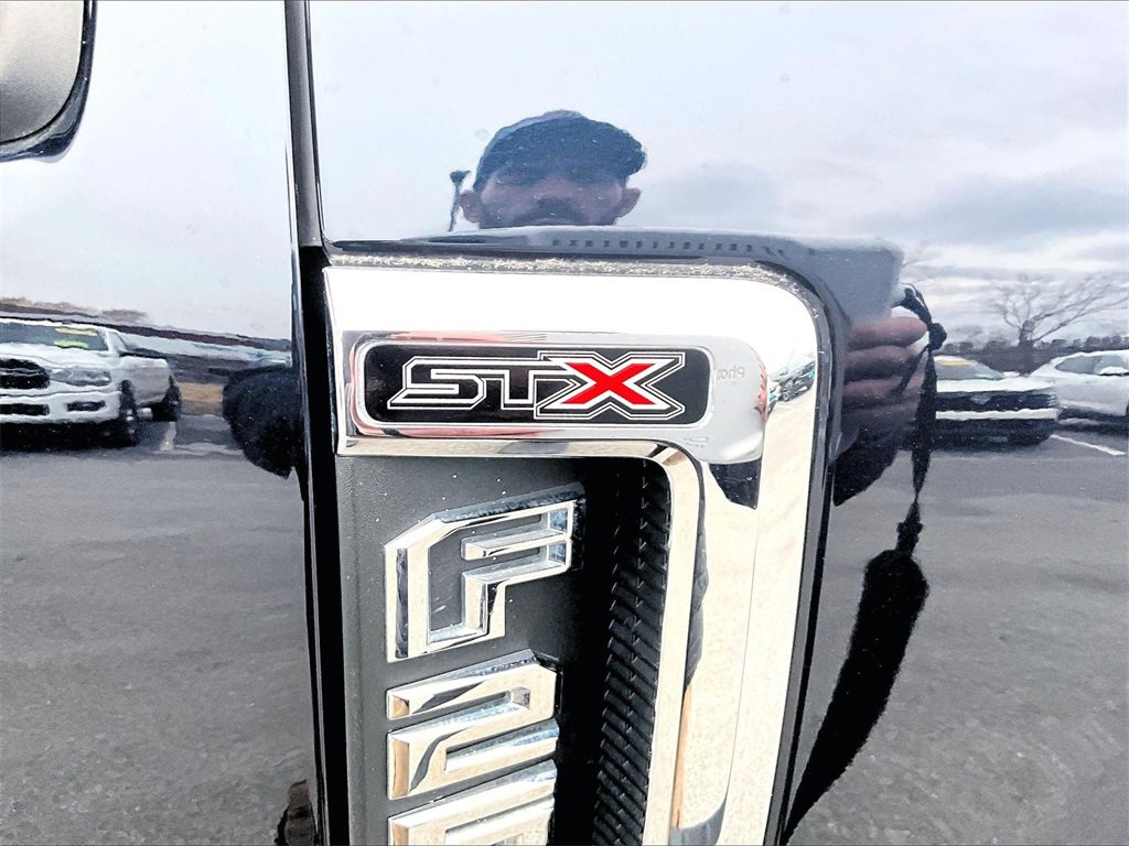 Used 2021 Ford F250 XL w/ STX Appearance Package image 27