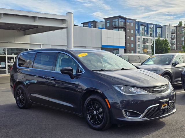 Used 2020 Chrysler Pacifica Touring w/ Advanced Safetytec Group FWD image 9