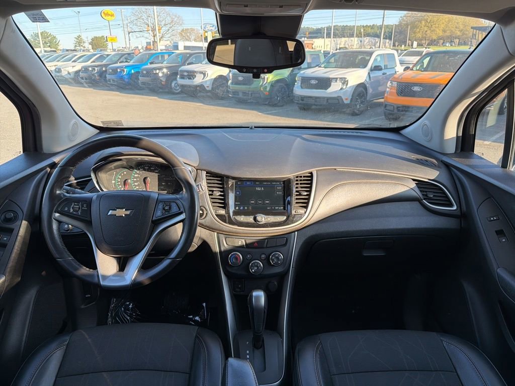 Used 2019 Chevrolet Trax LT w/ LT Convenience Package image 23