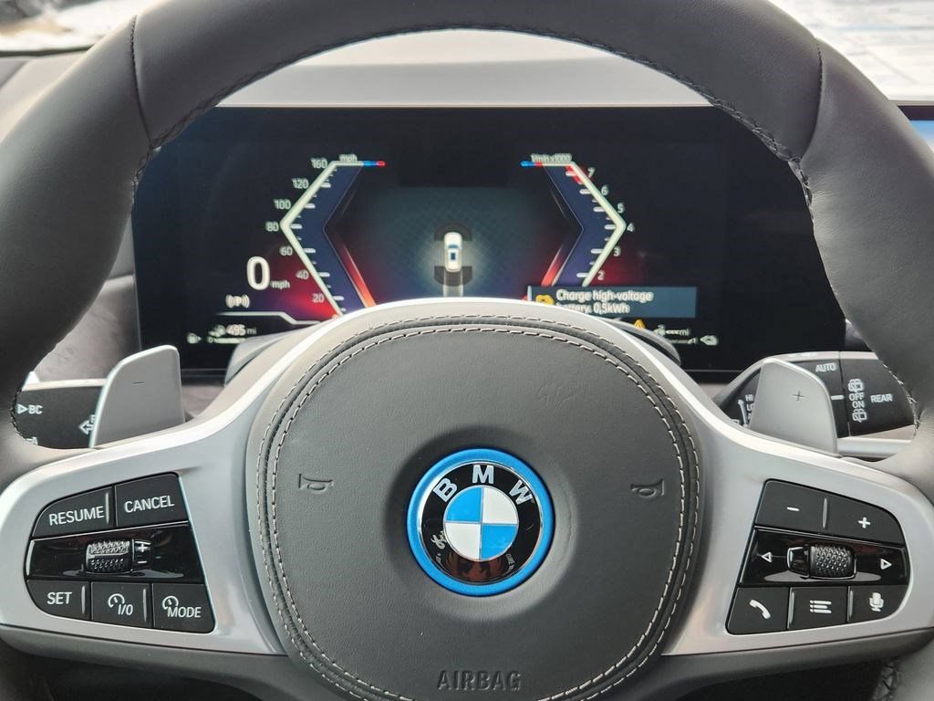 Used 2026 BMW X5 xDrive50e w/ M Sport Package AWD/4WD image 12