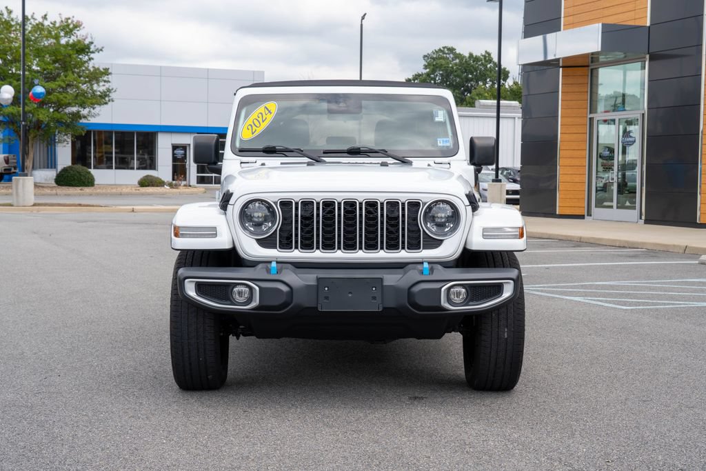 Used 2024 Jeep Wrangler Unlimited Sahara AWD/4WD image 2