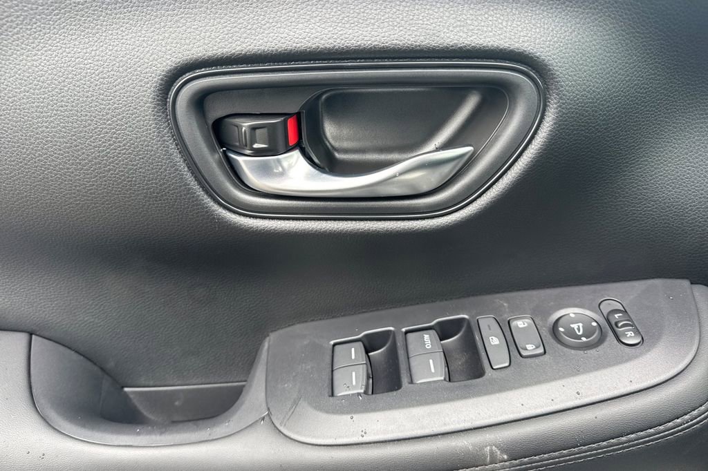 New 2026 Honda HR-V LX image 7
