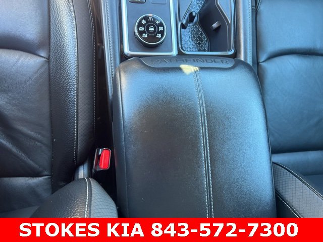 Used 2022 Nissan Pathfinder SL image 14