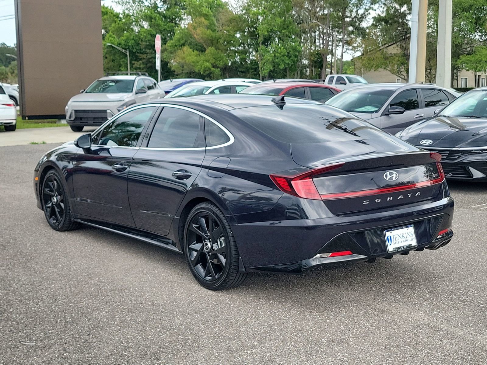 Used 2023 Hyundai Sonata SEL Plus w/ Preferred Accessory Package FWD image 8