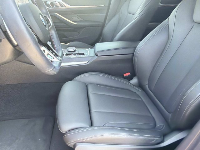 Used 2025 BMW M440i RWD image 19