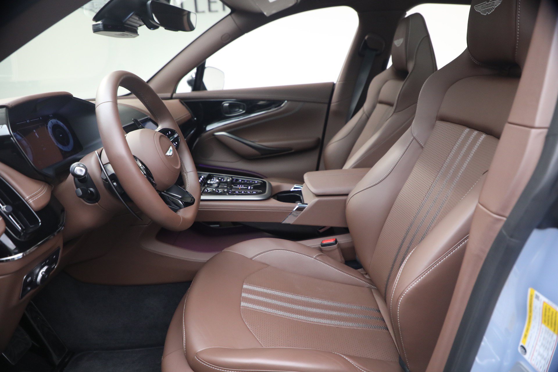 Used 2026 Aston Martin DBX 707 AWD/4WD image 17