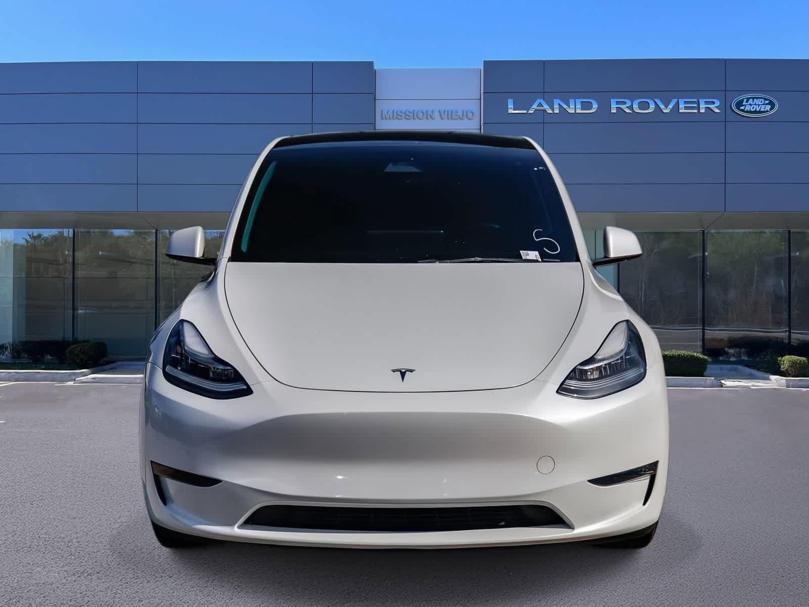 Used 2023 Tesla Model Y Long Range AWD/4WD image 2
