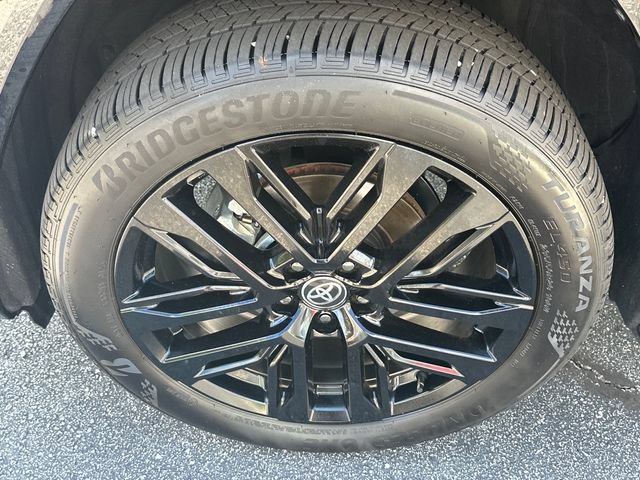 Used 2026 Toyota RAV4 XSE w/ Weather Package AWD/4WD image 10