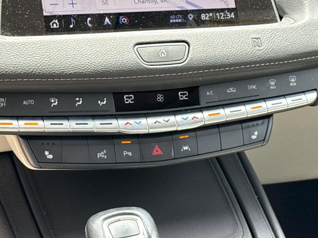 Used 2019 Cadillac XT4 Premium Luxury w/ Technology Package AWD/4WD image 35