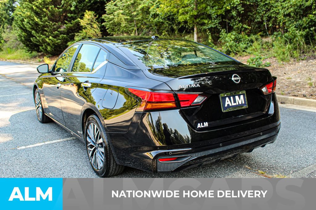 Used 2025 Nissan Altima 2.5 SV FWD image 4