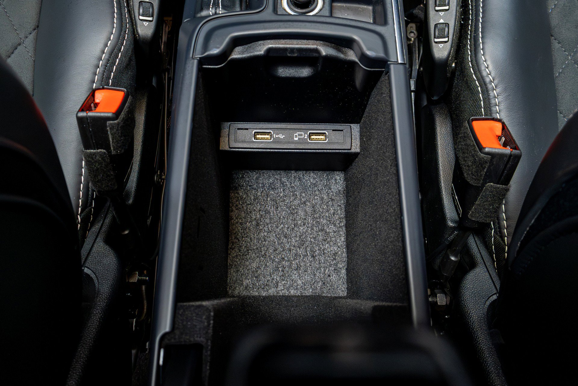 Used 2017 Mercedes-Benz G 550 Squared image 34