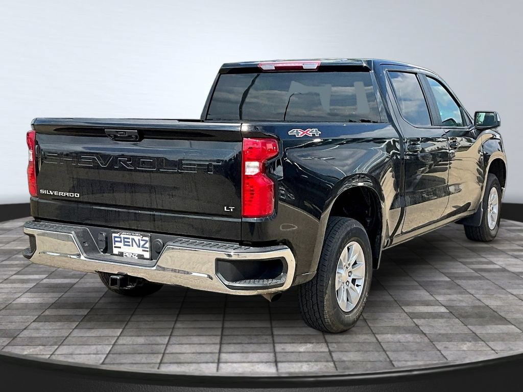 Used 2023 Chevrolet Silverado 1500 LT AWD/4WD image 7