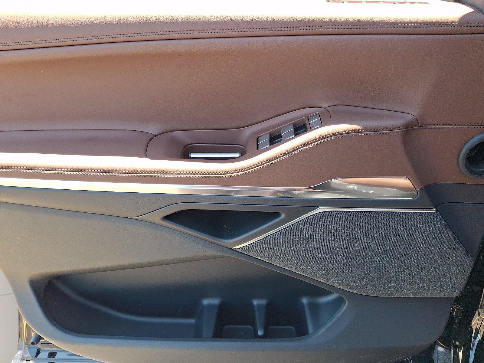 New 2026 Lincoln Navigator L Reserve AWD/4WD image 8
