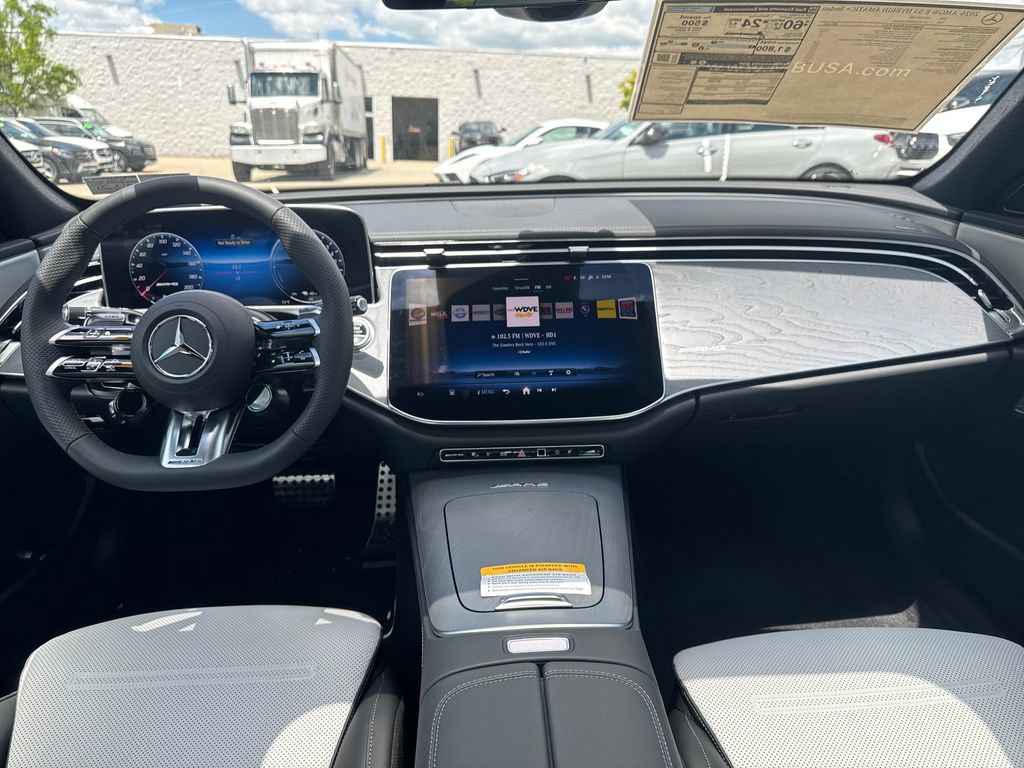 New 2026 Mercedes-Benz E 53 AMG e 4MATIC Sedan image 13