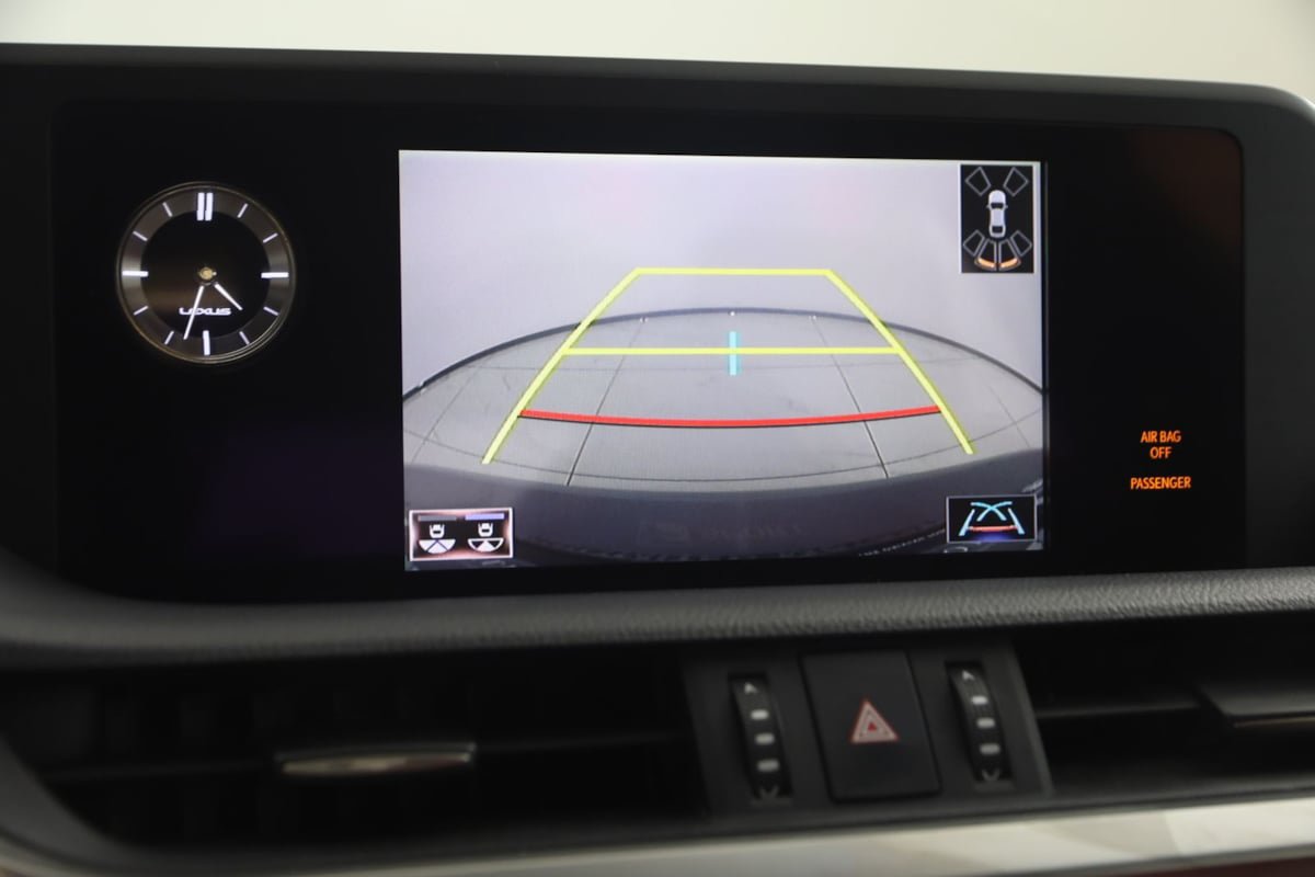 Used 2019 Lexus ES 350 F Sport w/ Accessory Package 2 FWD image 9