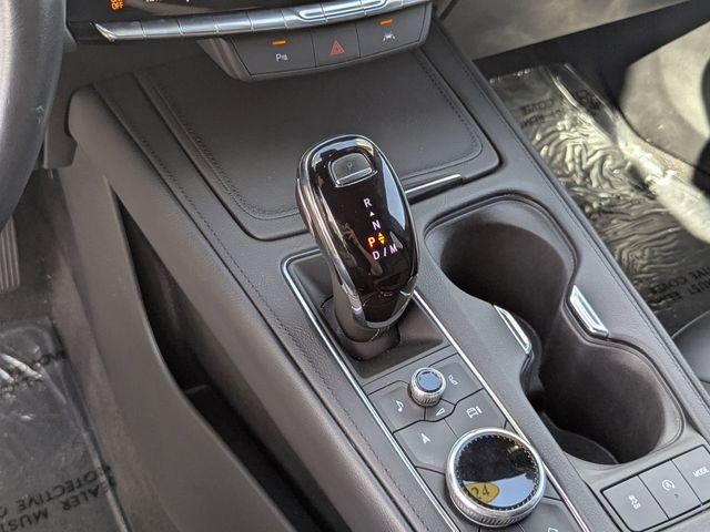 Used 2024 Cadillac XT4 Premium Luxury image 29