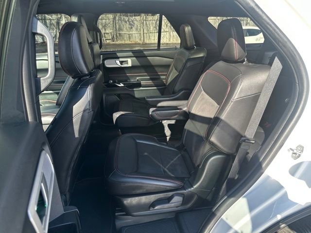 Used 2023 Ford Explorer ST-Line w/ Class IV Trailer Tow Package image 31