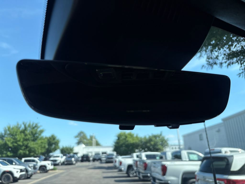 Used 2024 GMC Sierra 2500 Denali Ultimate AWD/4WD image 38