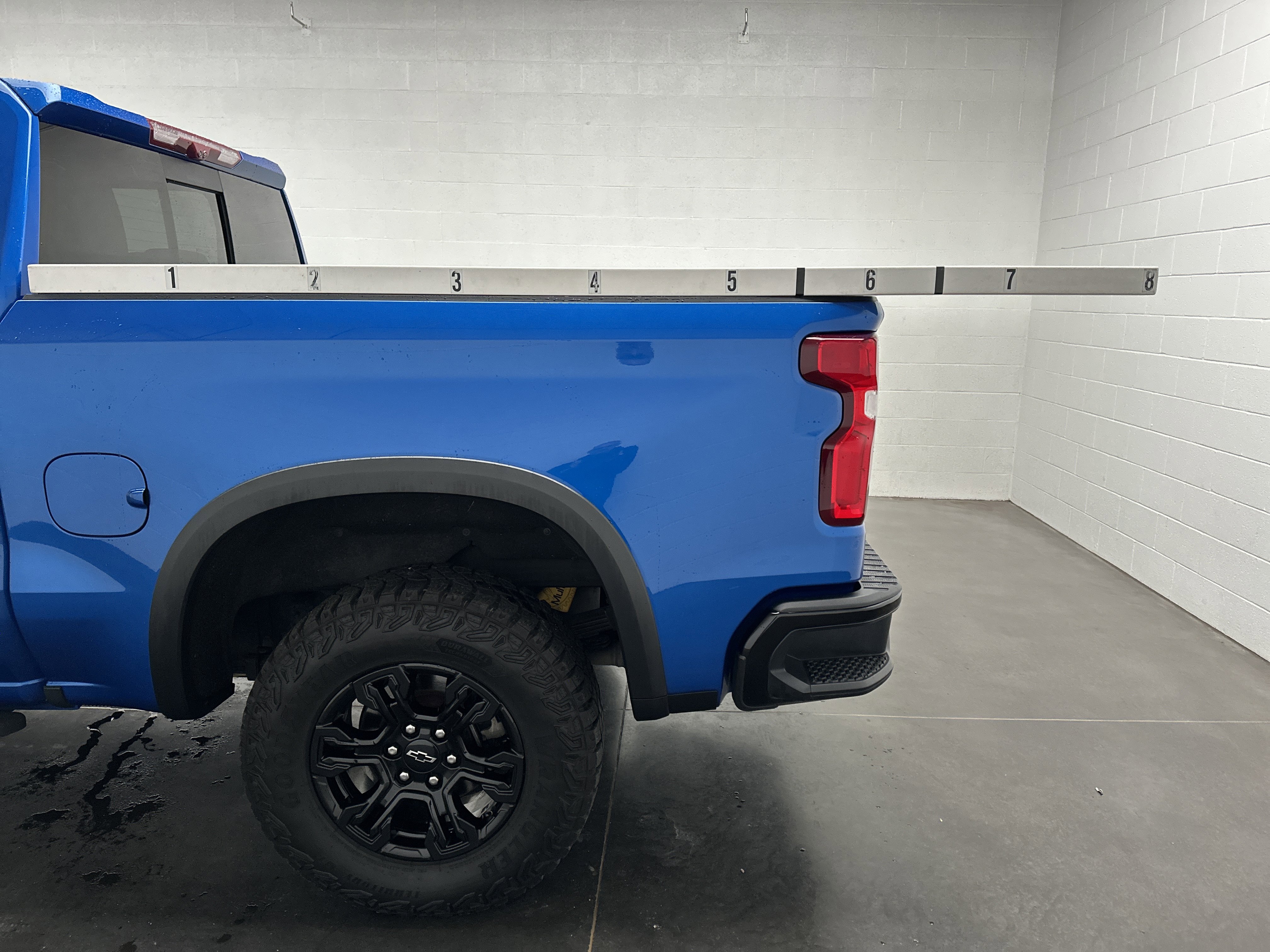 Used 2022 Chevrolet Silverado 1500 ZR2 w/ Technology Package image 7