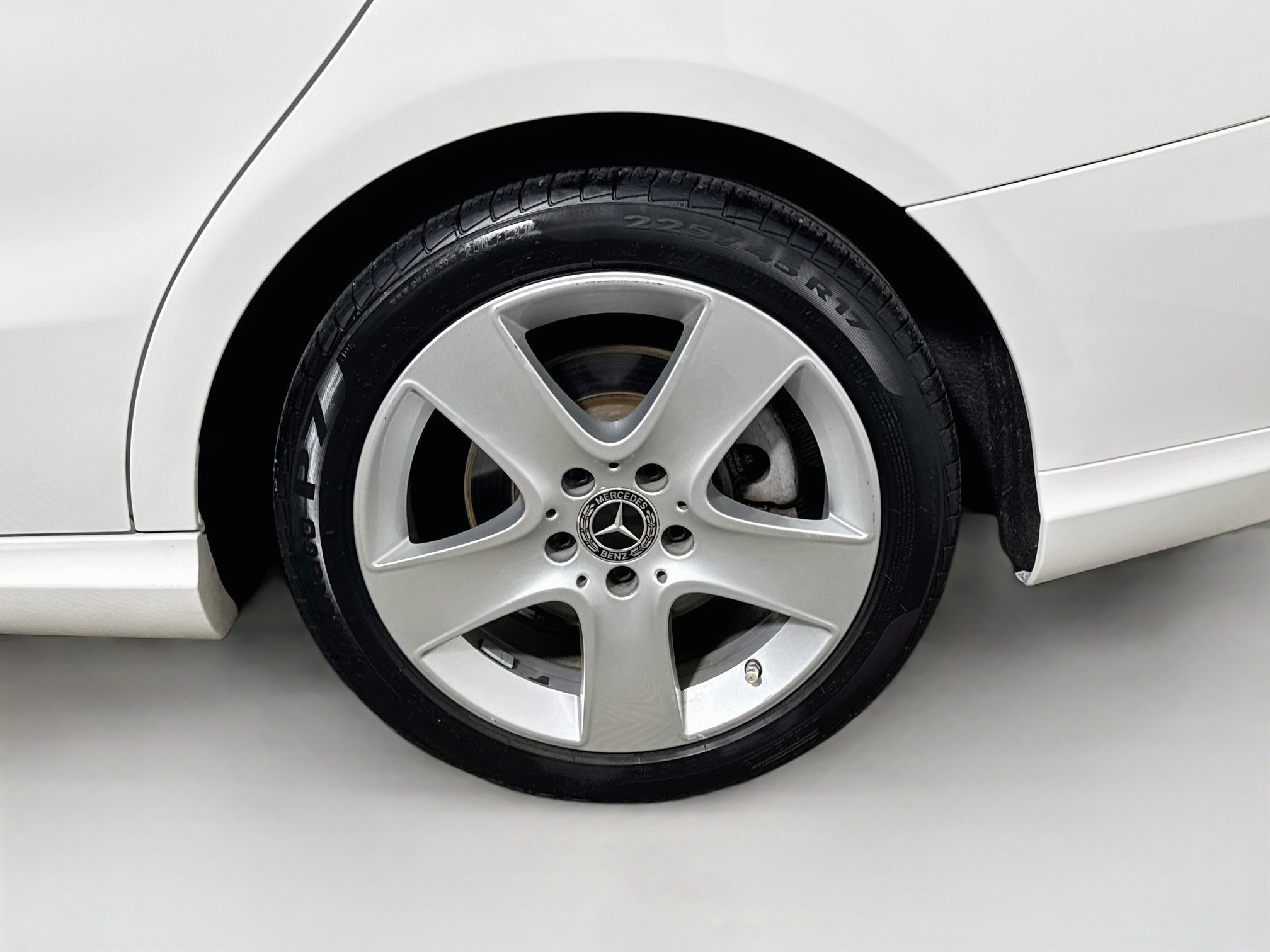 Used 2018 Mercedes-Benz CLA 250 4MATIC image 29