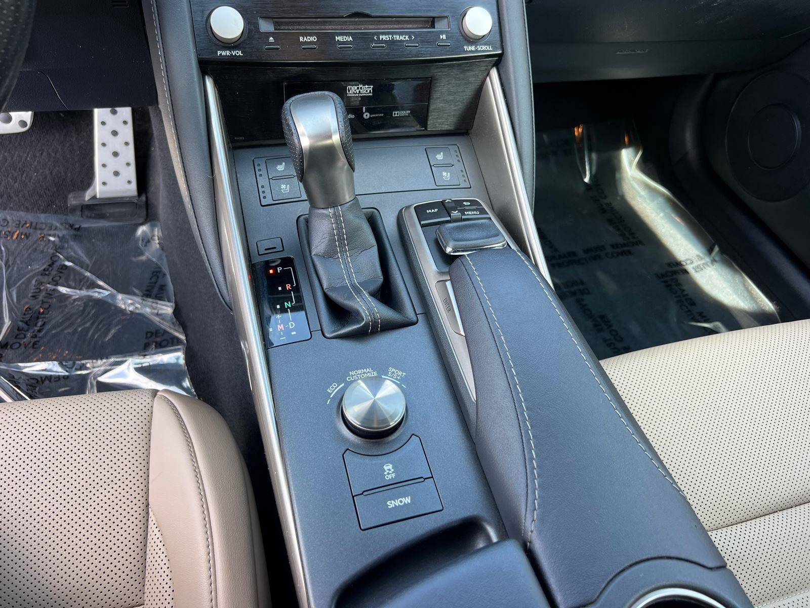 Used 2017 Lexus IS 350 F Sport w/ F Sport Package image 33