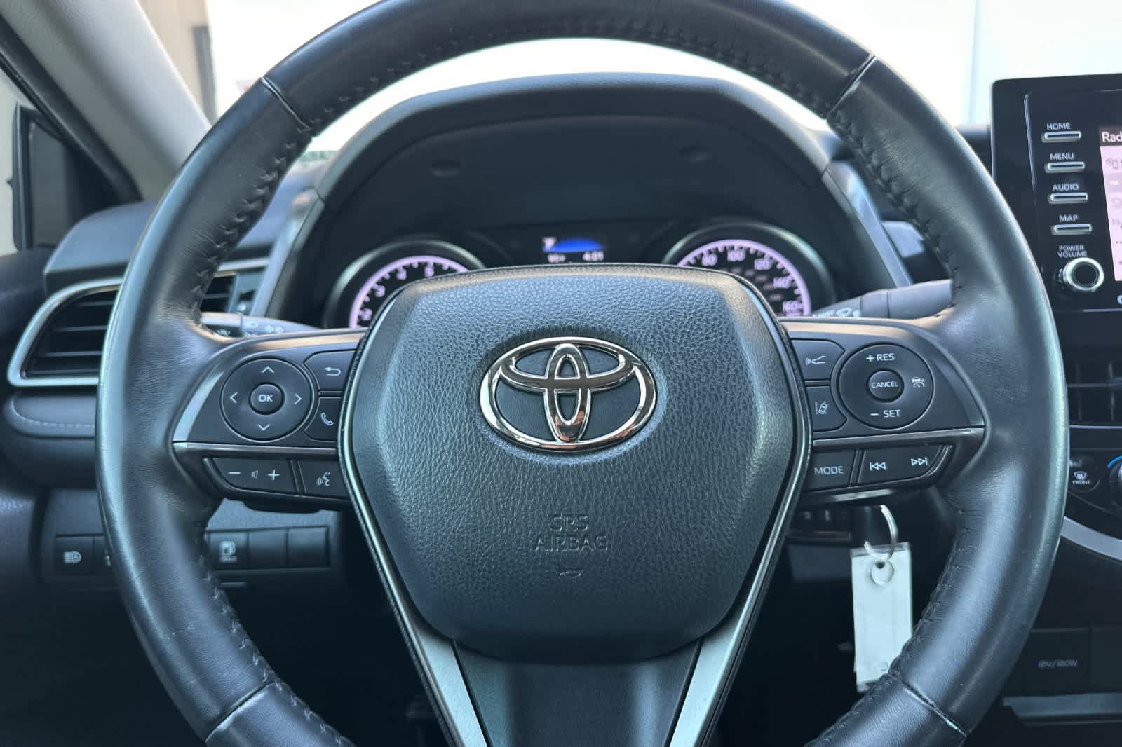 Used 2022 Toyota Camry SE w/ Carpet Mat Package (TMS) FWD image 20