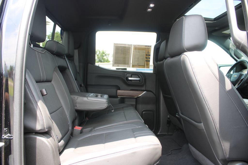 Used 2022 Chevrolet Silverado 1500 High Country w/ Safety Package II AWD/4WD image 33