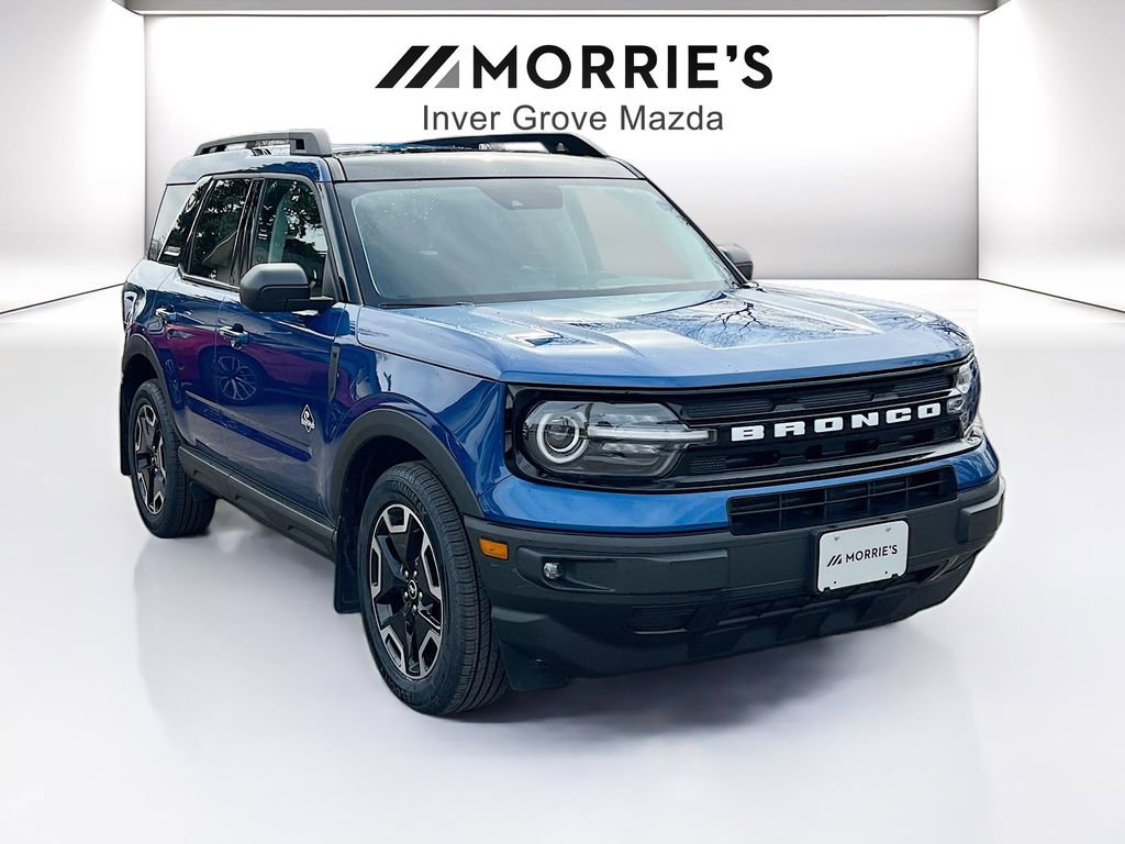 Used 2023 Ford Bronco Sport Outer Banks w/ Tech Package AWD/4WD image 3