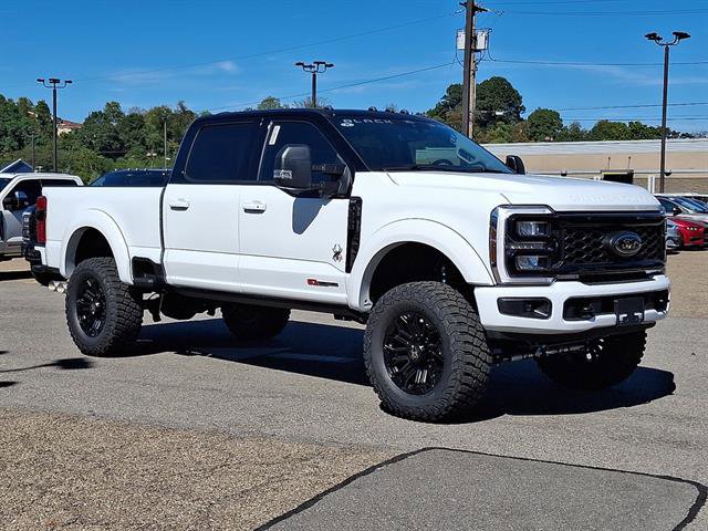 New 2025 Ford F250 XLT w/ Black Appearance Package