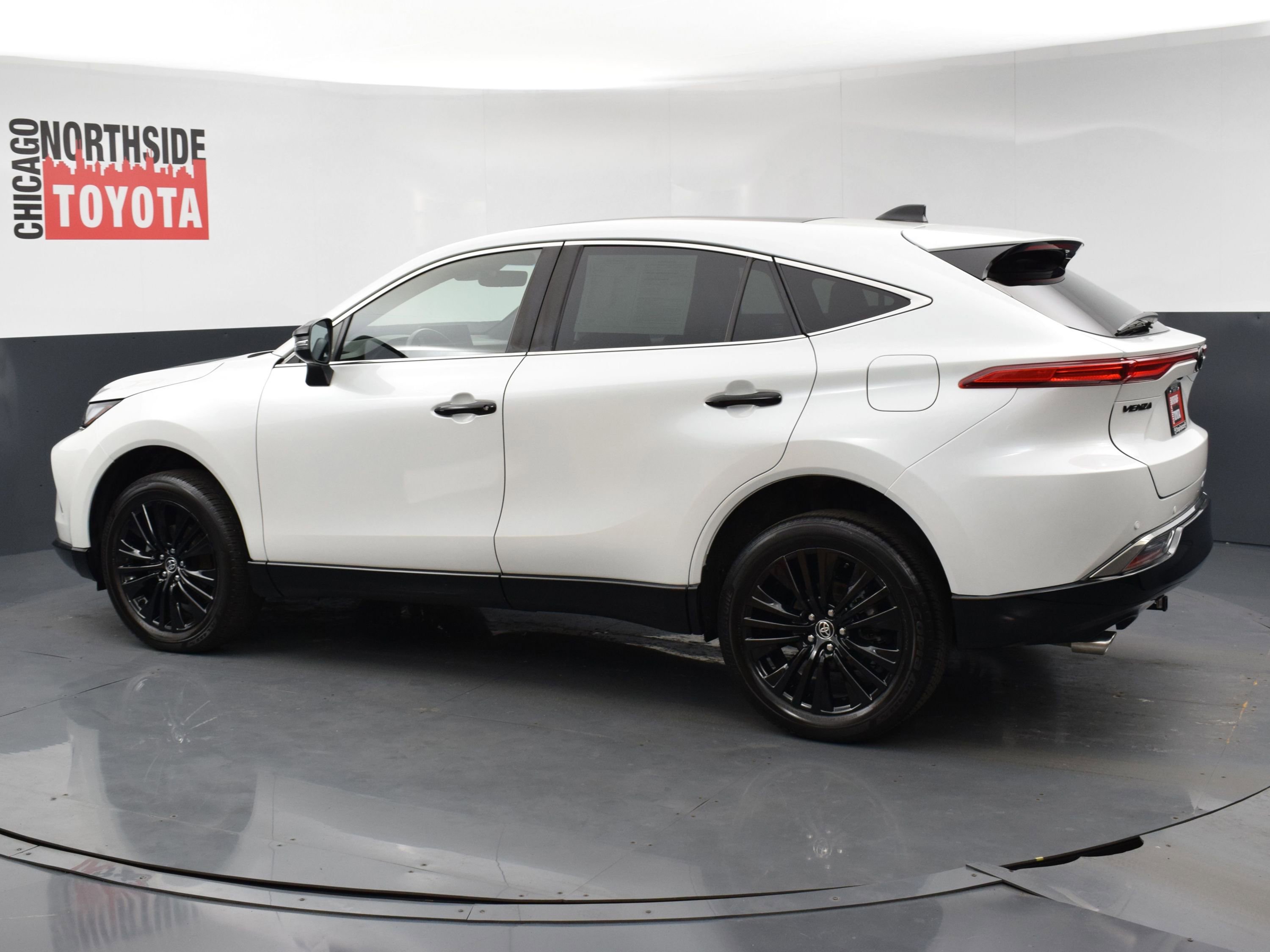 Used 2023 Toyota Venza Nightshade AWD/4WD video 2