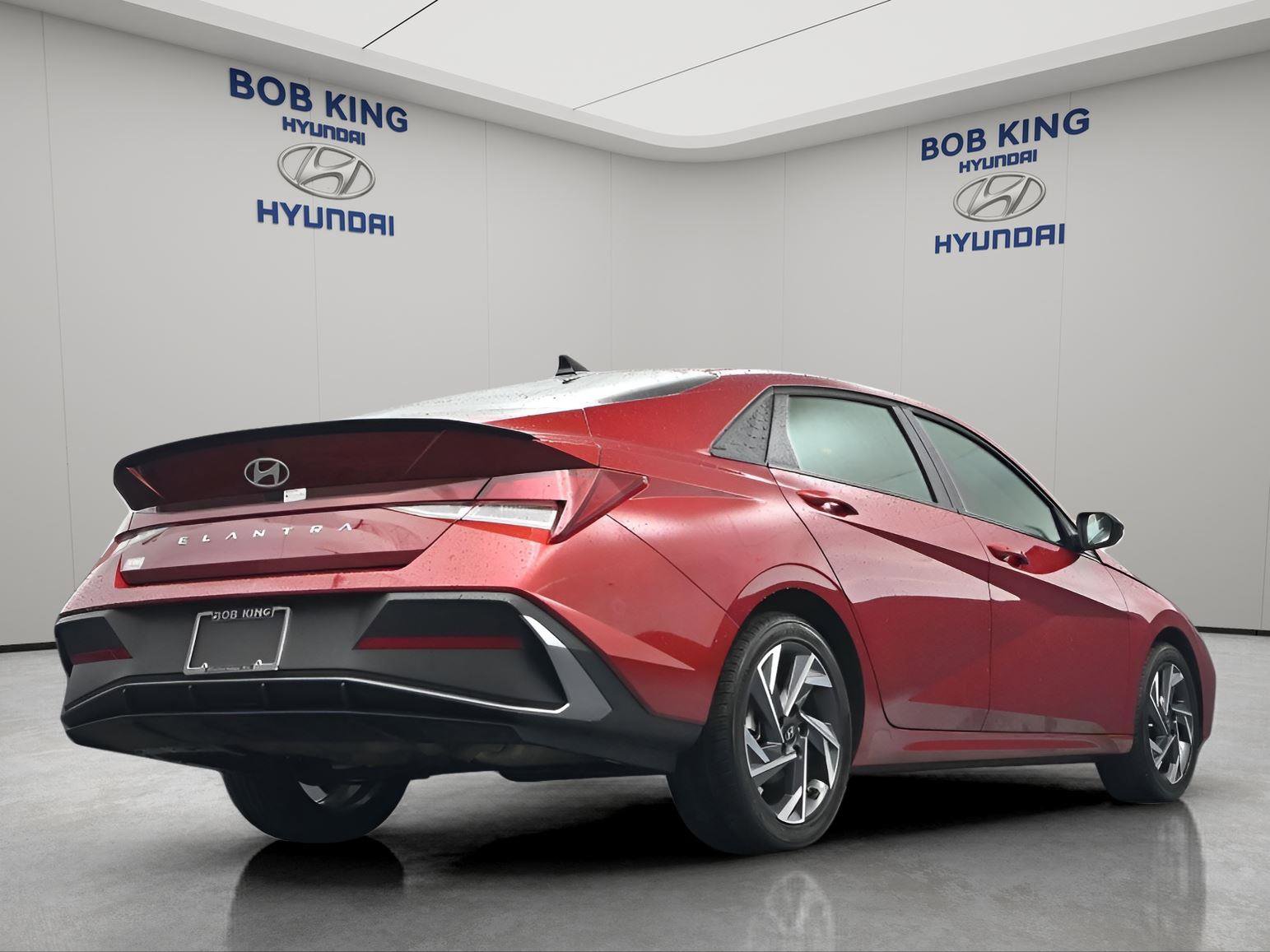 Certified 2025 Hyundai Elantra Sport image 20