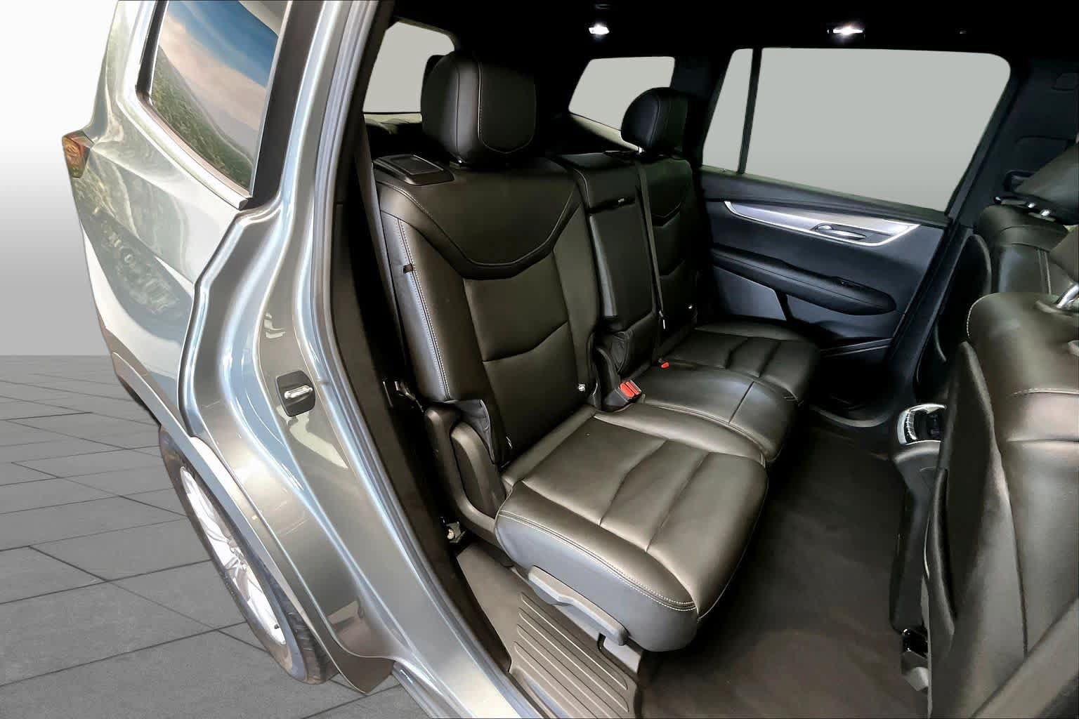 Used 2023 Cadillac XT6 Luxury FWD image 20