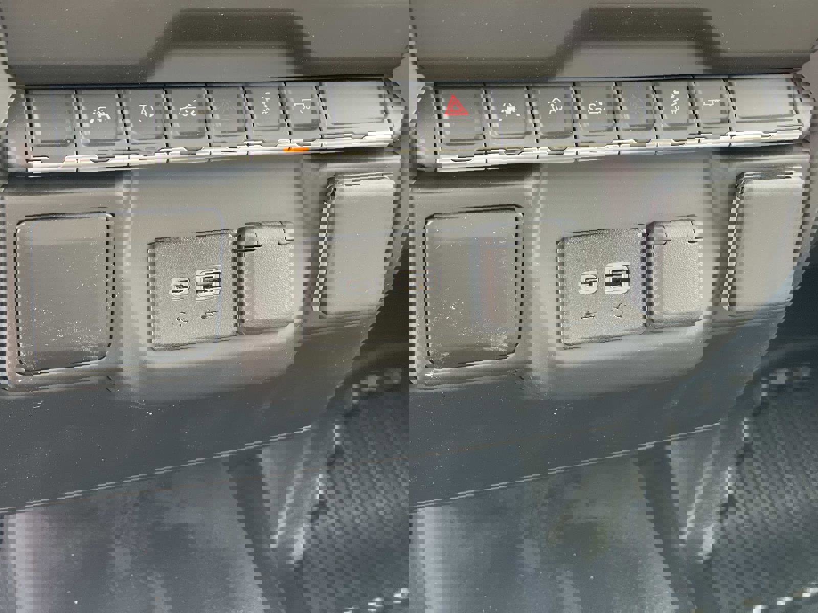 New 2026 GMC Sierra 1500 Pro w/ Pro Value Package image 17