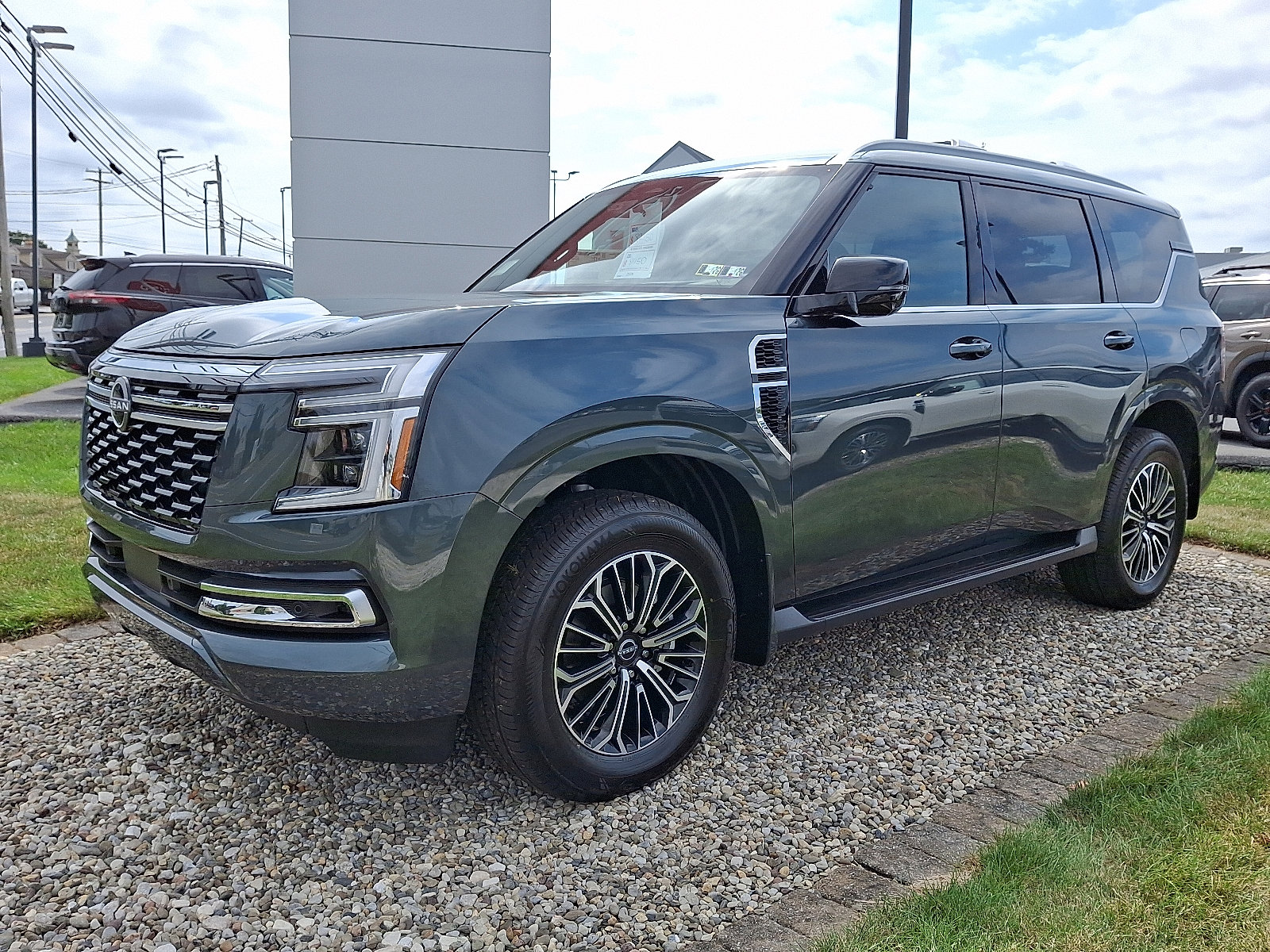 New 2026 Nissan Armada Platinum video 3