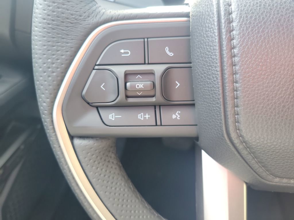 Certified 2025 Toyota Tacoma TRD Off-Road image 22