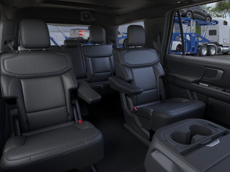 New 2026 Ford Expedition Platinum w/ Stealth Appearance Package AWD/4WD image 11