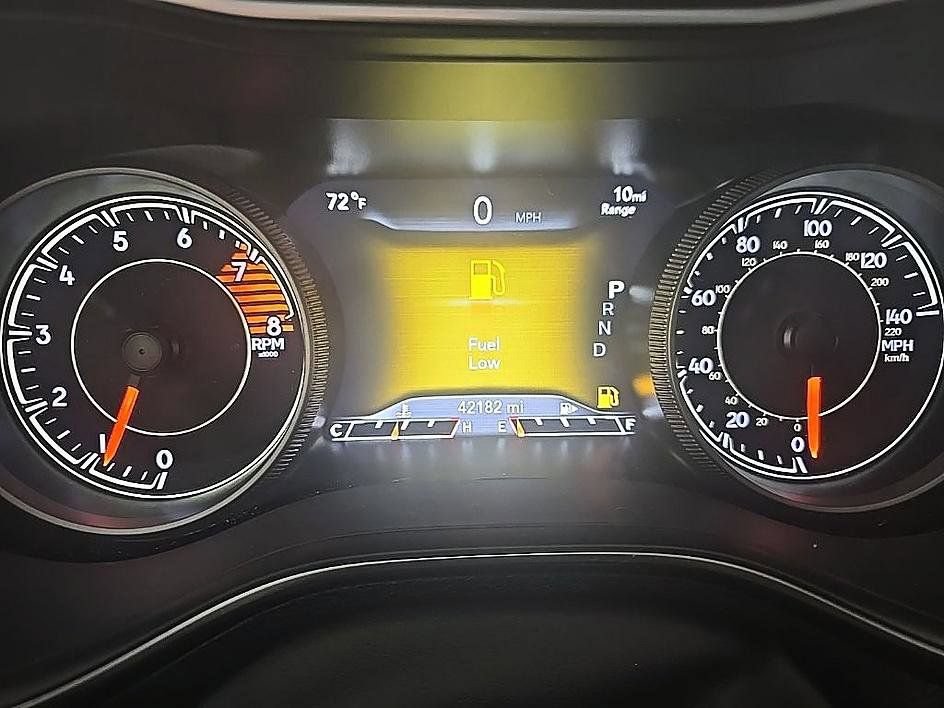 Used 2019 Jeep Cherokee Limited AWD/4WD image 17