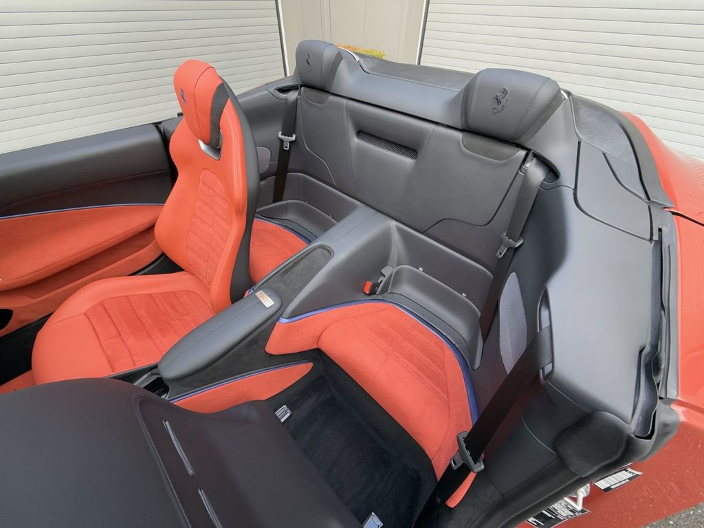Used 2025 Ferrari Roma Spider image 22