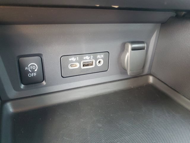 Certified 2024 Nissan Sentra SR FWD image 25