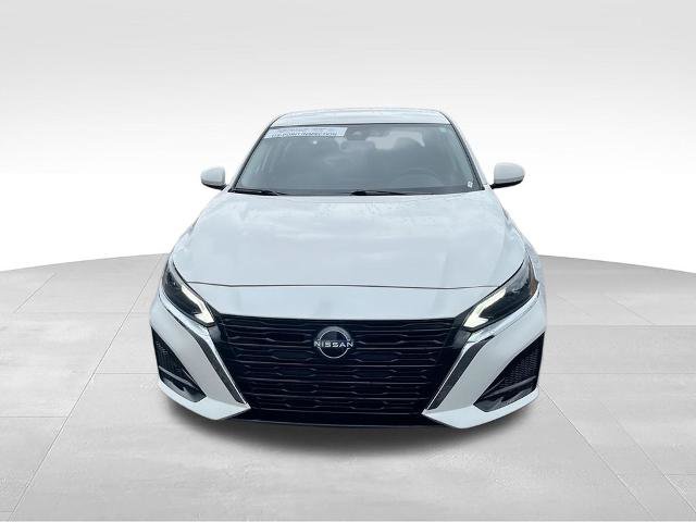 Certified 2023 Nissan Altima 2.5 SV FWD image 3