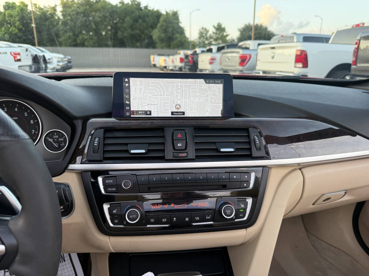 Used 2014 BMW 428i xDrive Convertible AWD/4WD image 25