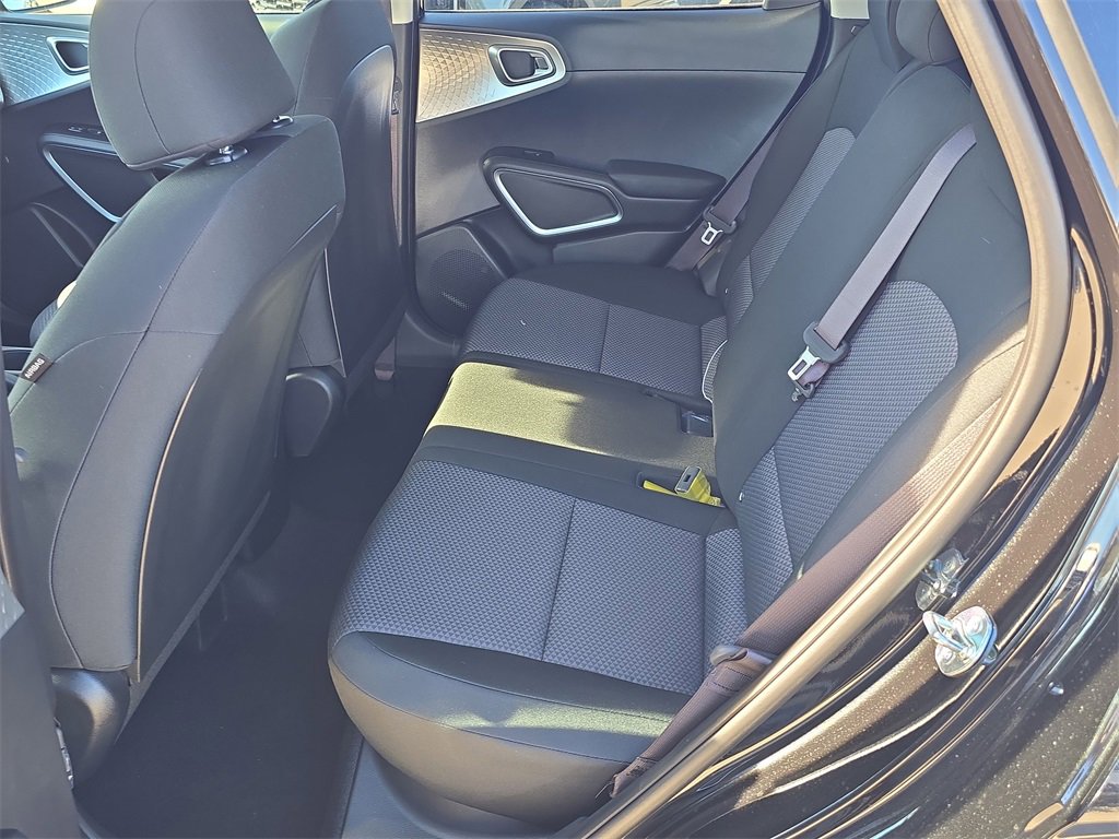New 2025 Kia Soul LX image 18