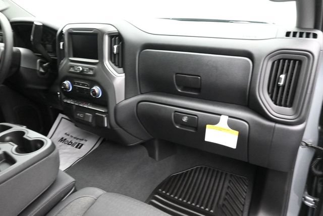 New 2026 Chevrolet Silverado 1500 Custom w/ Turbomax Blackout Package AWD/4WD image 30